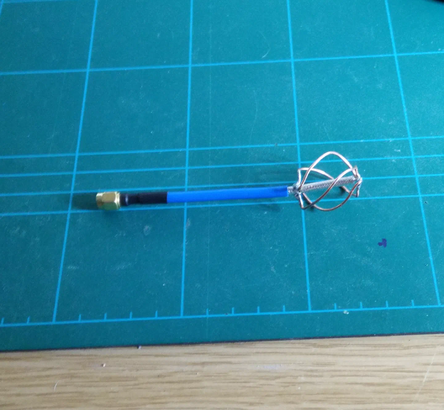 quadrifilar helix antenna